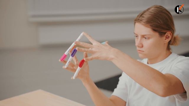 6.7. Удержание пяти фломастеров кончиками десяти пальцев (2)