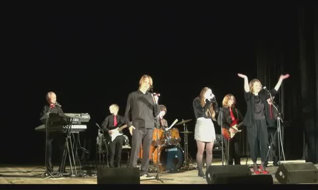 Концерт Народного вокально-инструментального ансамбля «Таймер» в Доме офицеров Черноморского флота