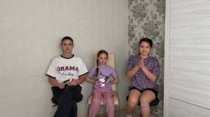 Игра «Разбуди ритм» (играют взрослые и дети, меняются ролями)