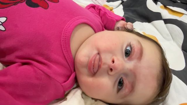 Курочка патриция только проснулась