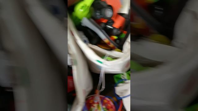 меняю воду в аквариуме моего жука плавунца