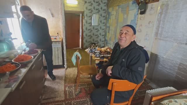 Ошга Мархамат, Азизлари