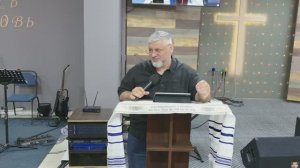 Пастор Левон