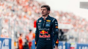 Экипаж Ферстаппена получила штраф за столкновение с авто соперника на гонке