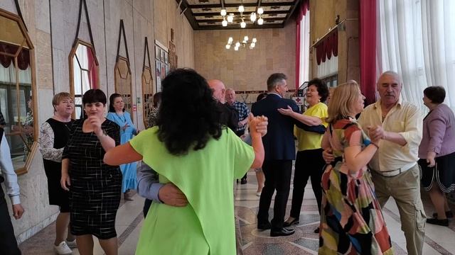 Белое 🍷вино...... 19.04.26.