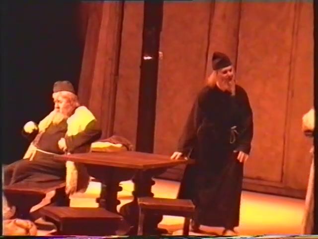 Сцена в корчме из оперы М. Мусоргского "Борис Годунов".