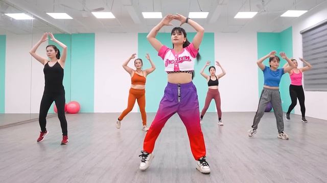 Eva Zumba 250524