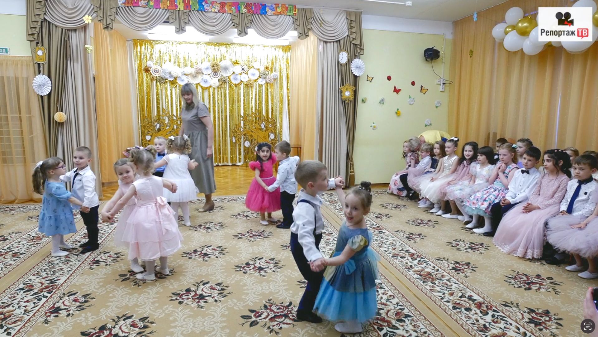 Малыши пршли и зажгли всех позитивным настроением - эти уже всё могут, видео в каждый сад