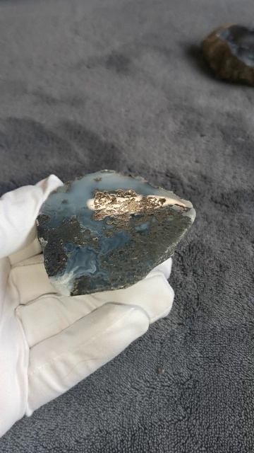 Взялся за работу полирнуть кучу агатов.