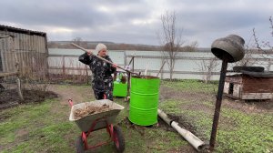 Ремонт москитной сетки🔨Спасаю сад🌳Куличи удались😋Плету корзину💛Делаю удобрение из навоза👌