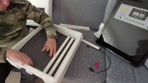 Скоротали время в интресном магазине. Новый инкубатор купили.