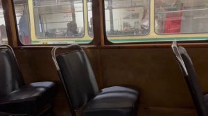 Очень удобно в трамвае сталинской эпохи в музее электрического транспорта в СПб на Малом проспекте.