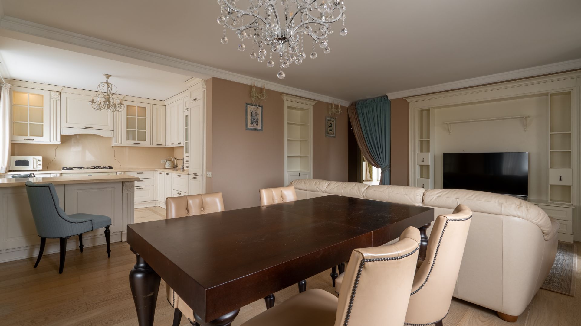 Продается 3-комнатная квартира премиум-класса в центре Ярославля!