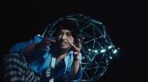 Stray Kids
MOUNTAINS M/V