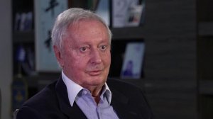 Владимир Путин присвоил звание Героя Труда гендиректору Общественного Телевидения России Виталию ...