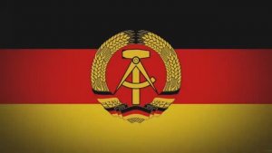 Rote Flieger - Восточногерманская версия «Авиамарша»