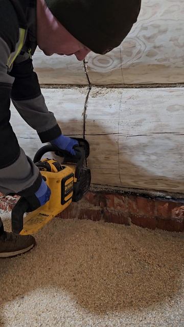 Аккумуляторная пила Дэвольт