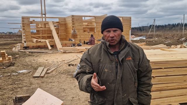 Разница между обычным брусом и профилированным.