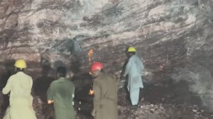 Добыча и изготовление чёрной соли. Пакистан