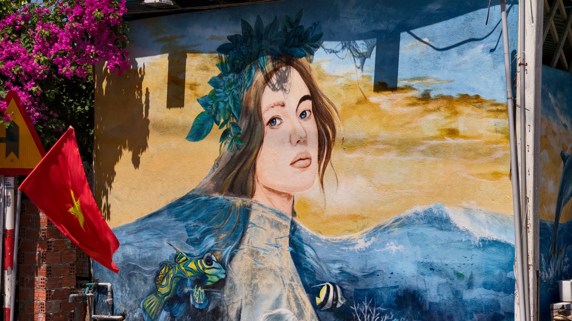 Художественная деревня муралов Там Тхань Дананг Вьетнам, Мост дракон