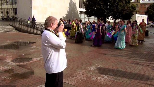 03.09.16.Харинама у БКЗ Октябрьский