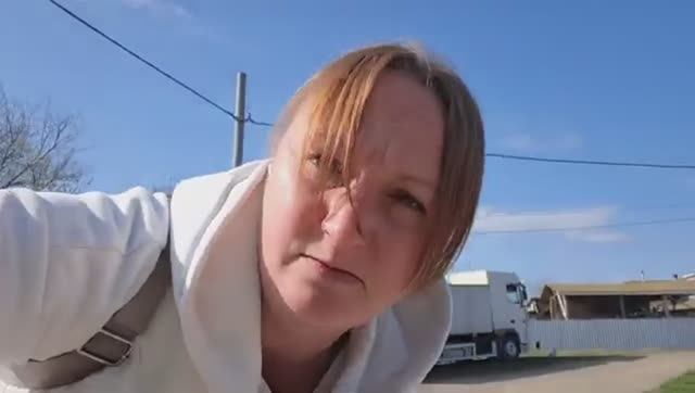 ОфициальноЯ  - Ушла на 5 минут, а пришла через 4 часа