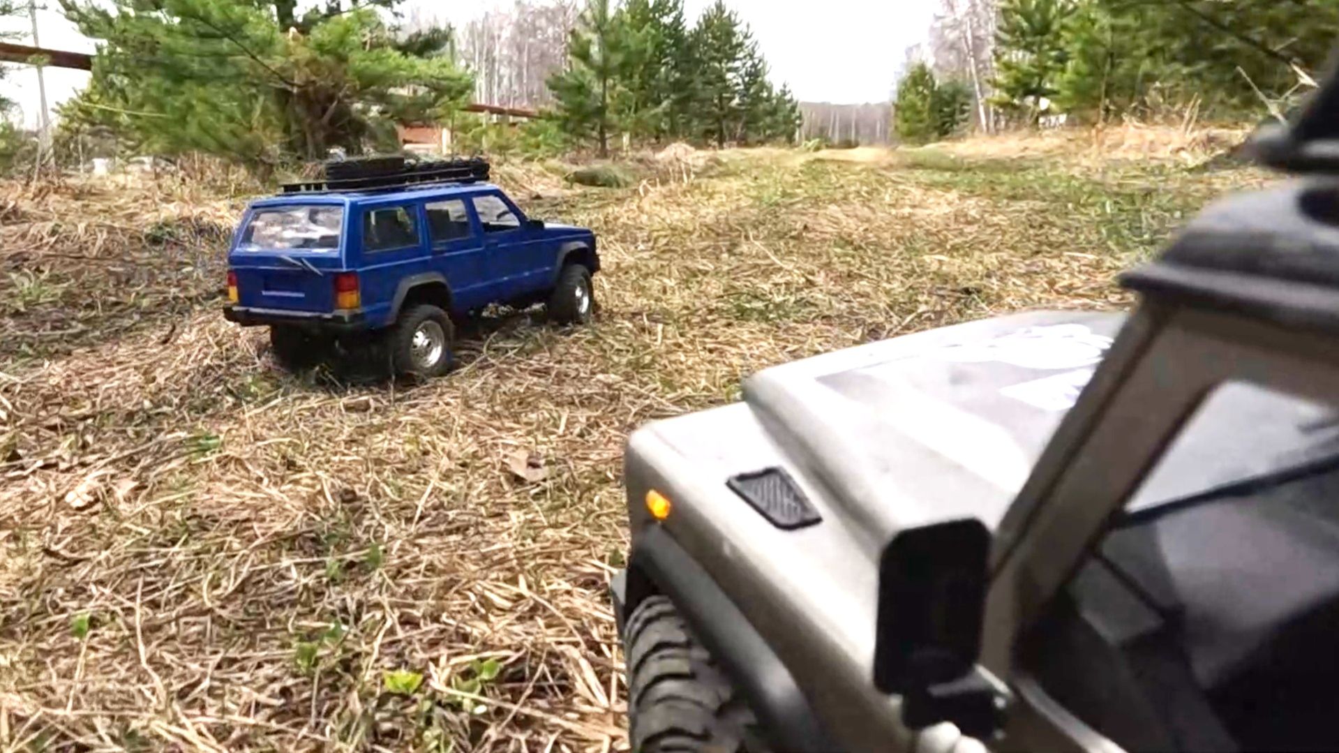 Покатушки на радиоуправляемых джипах по булыжникам и лесным дорогам