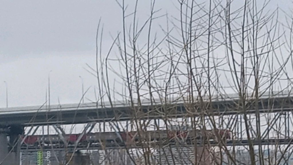 Чайник налит попьём