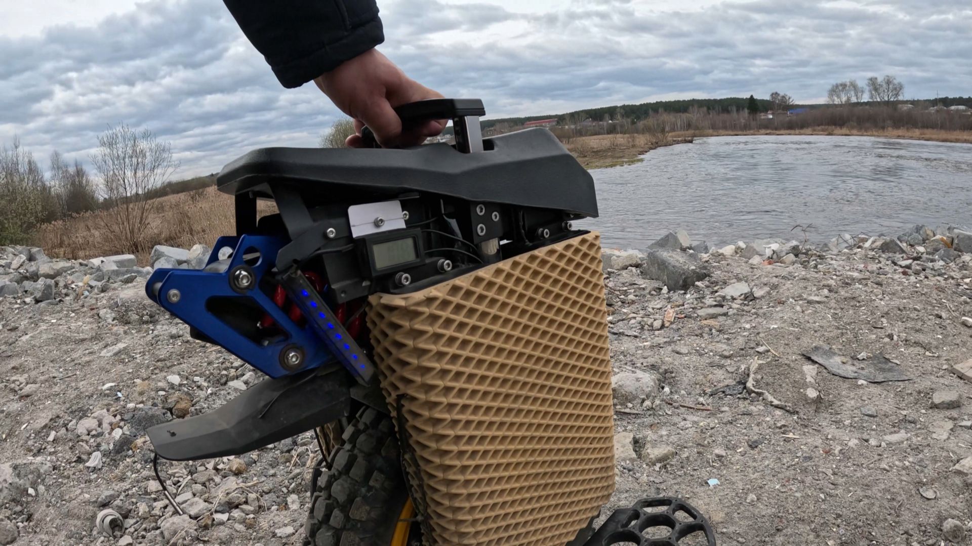 2026-04-19 сначала на одном колесе потом на 2-х, +10С