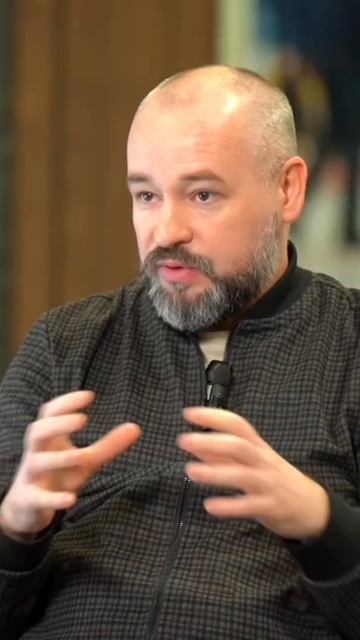 Clip by @ceramic.media