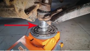 Лёгкий способ замены шаровой опоры Шкода Октавия А7 без снятия ШРУСа + лайвхак