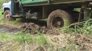 САМОСВАЛ ГАЗ-53 ЗАСТРЯЛ В ГРЯЗИ! КАК ВЫЕХАТЬ БЕЗ ТРАКТОРА!