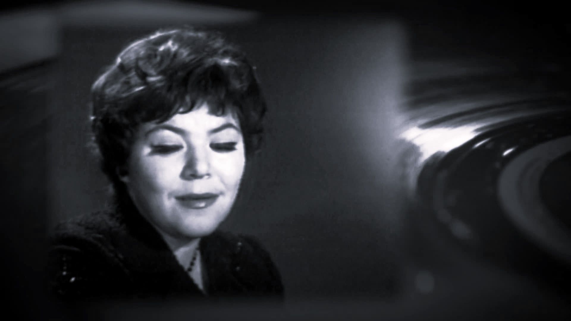 Майя КРИСТАЛИНСКАЯ По вечерам