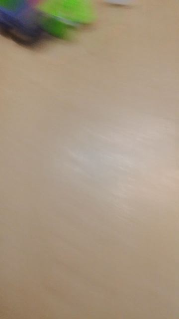 Маха (серый)