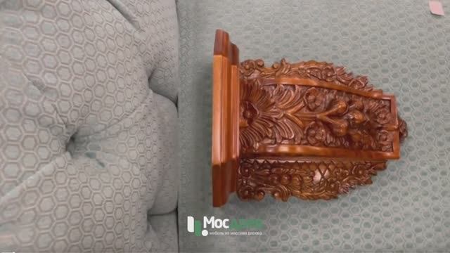 Полка настенная резная МИГ514 из красного дерева от фабрики Satin Furniture (Индонезия)