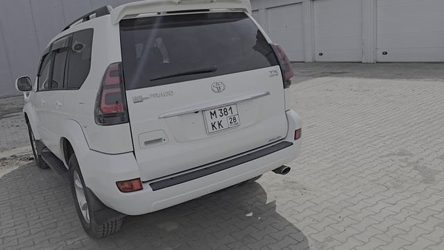 Новые фары, задние фонари, чёрная решётка. Prado.mp4