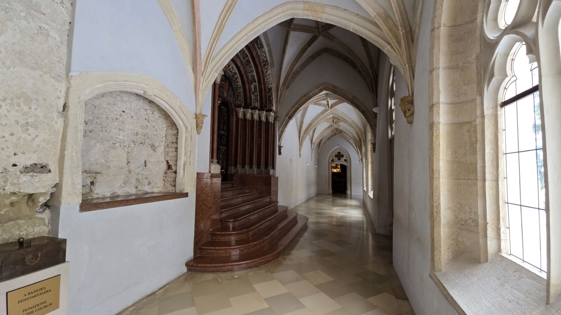 Дорога из Вены в Будапешт: Аббатство Паннонхальма и Дьер