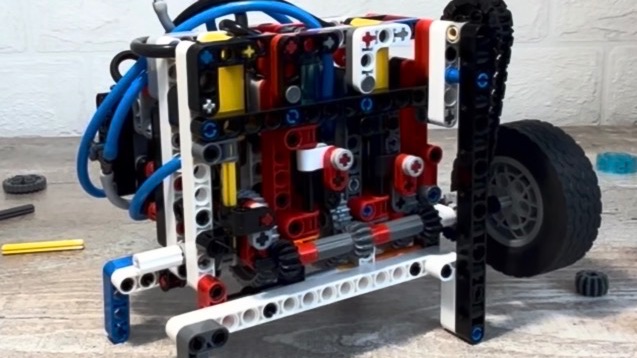 3-цилиндровый беспереключательный пневматический двигатель LEGO