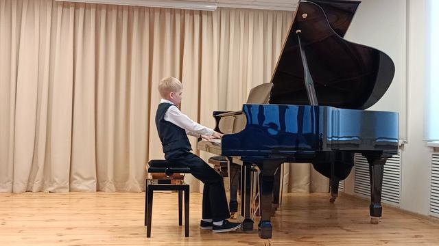 Сарапионов Давид 11 лет.Ф.Шопен.Ноктюрн фа минор