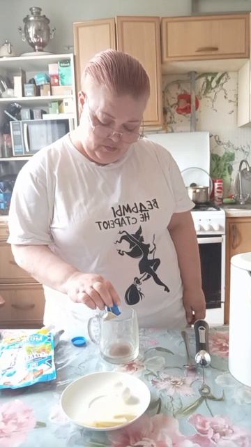 Идеальное сочетание))) яичница, сыр, кофе