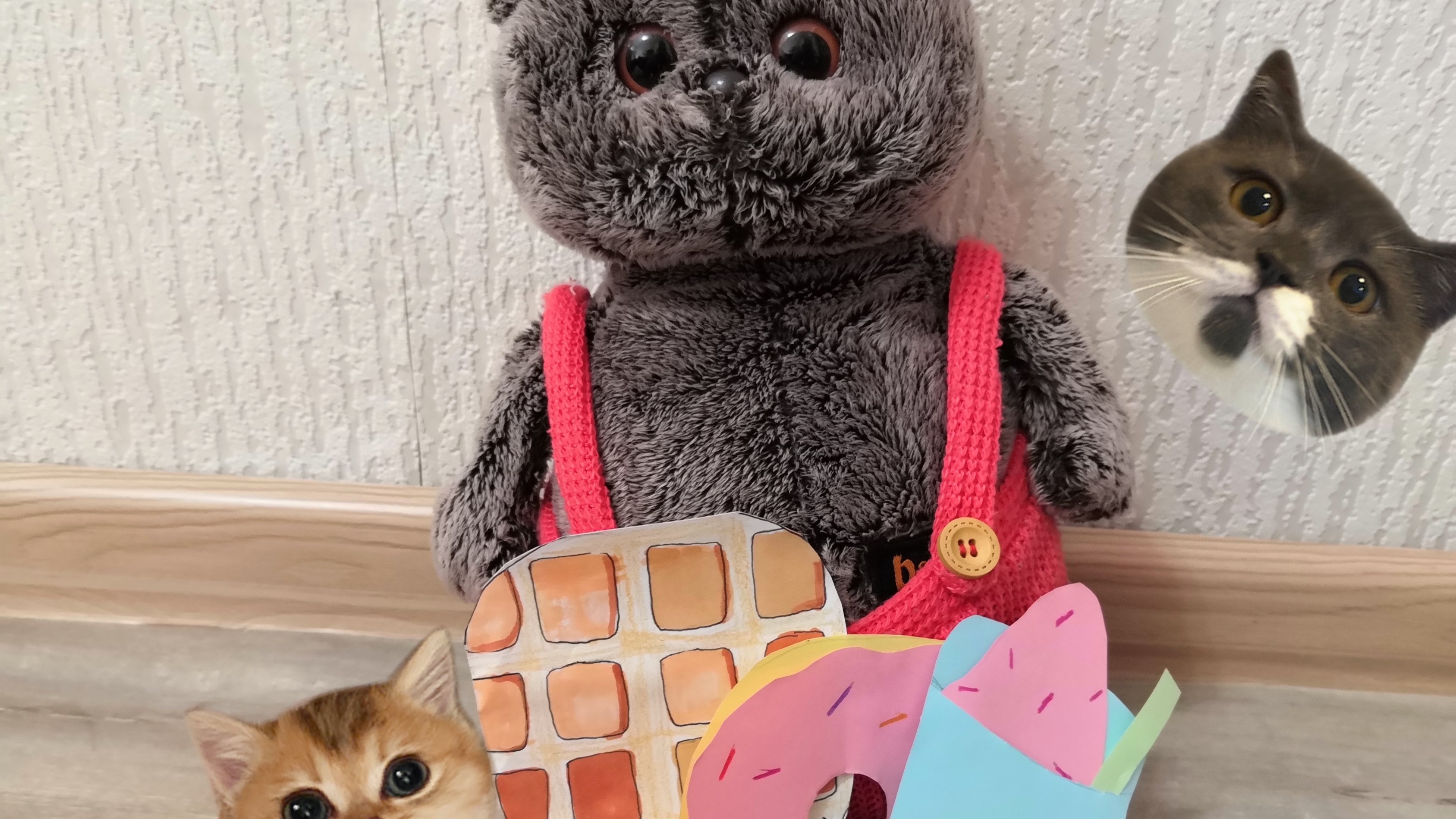 Басик пробует еду🧁