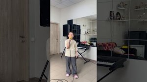 Оренбург,Зиганшина Карина,10 лет."Буду идти вперёд",муз.Ал.Ольханского,сл.Е.Олейник и Ал.Ольханского