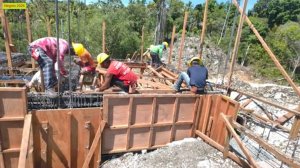 Filipina на русском. На чужой стройке.