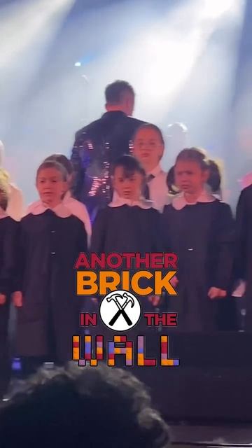 Не попала в ритм)))