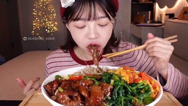 Мукбанг. Китайцы едят на камеру. 🔥 остро / очень остро Мукбанг