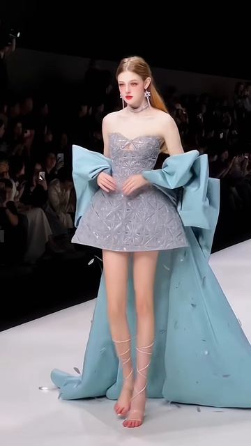 Ты не поверишь, что такое красивое платье существует💙