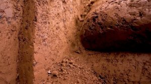 Летняя жизнь: 100 дней за 1 миллион долларов, строительство подземного дома.