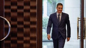 Премьер Испании Санчес заявил о планах собрать антитрамповскую коалицию