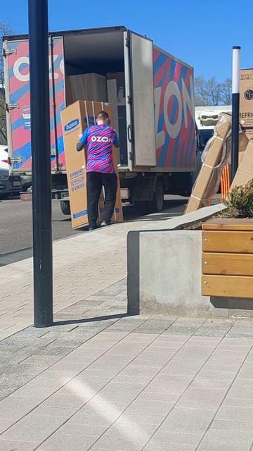 НЛП.Герои OZONa среди нас. Жму руку🤝 молодцы.