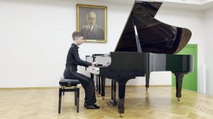 И.С. Бах Преамбула, Аллеманда, Куранта из Партиты Соль мажор, BWV 829 исп. Михаил Кузякин